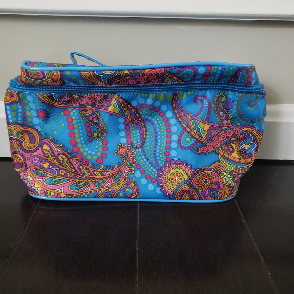 Graphic print 70s design case NWOT. Great as pencil case.